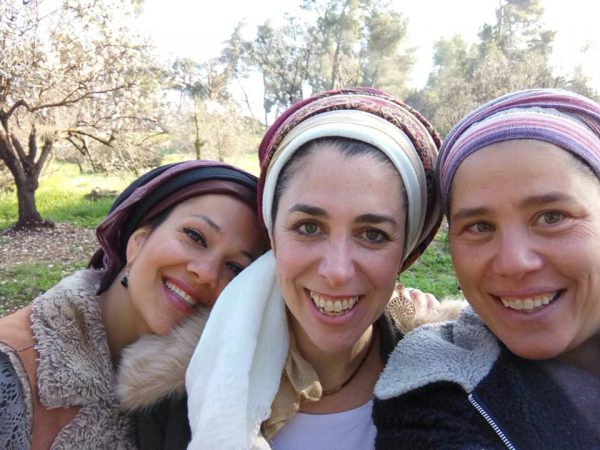 Tziona Achishena Music ציונה אחישנה מוזיקה Tziona Achishena Music ציונה אחישנה מוזיקה